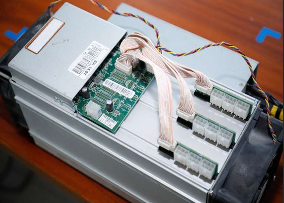 Mineur Bitmain Antmineur S9i 14T d'occasion 1325W Asic Bitcoin