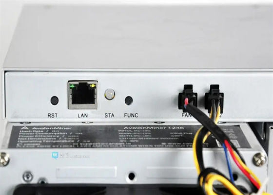 70db a employé le mineur Machine Canaan Avalon de Bitcoin 1047 37TH/S 2380W 7.9kg